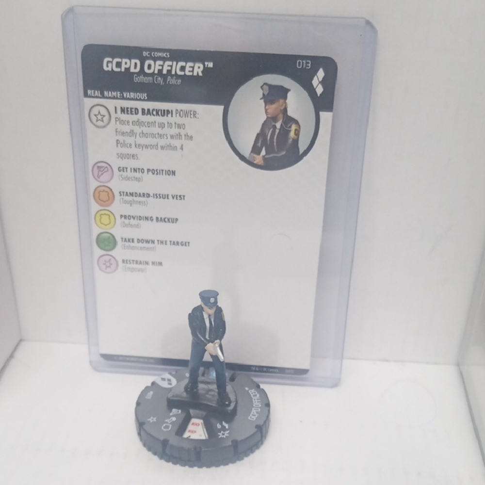 DC Comics GCPD Officer Figure